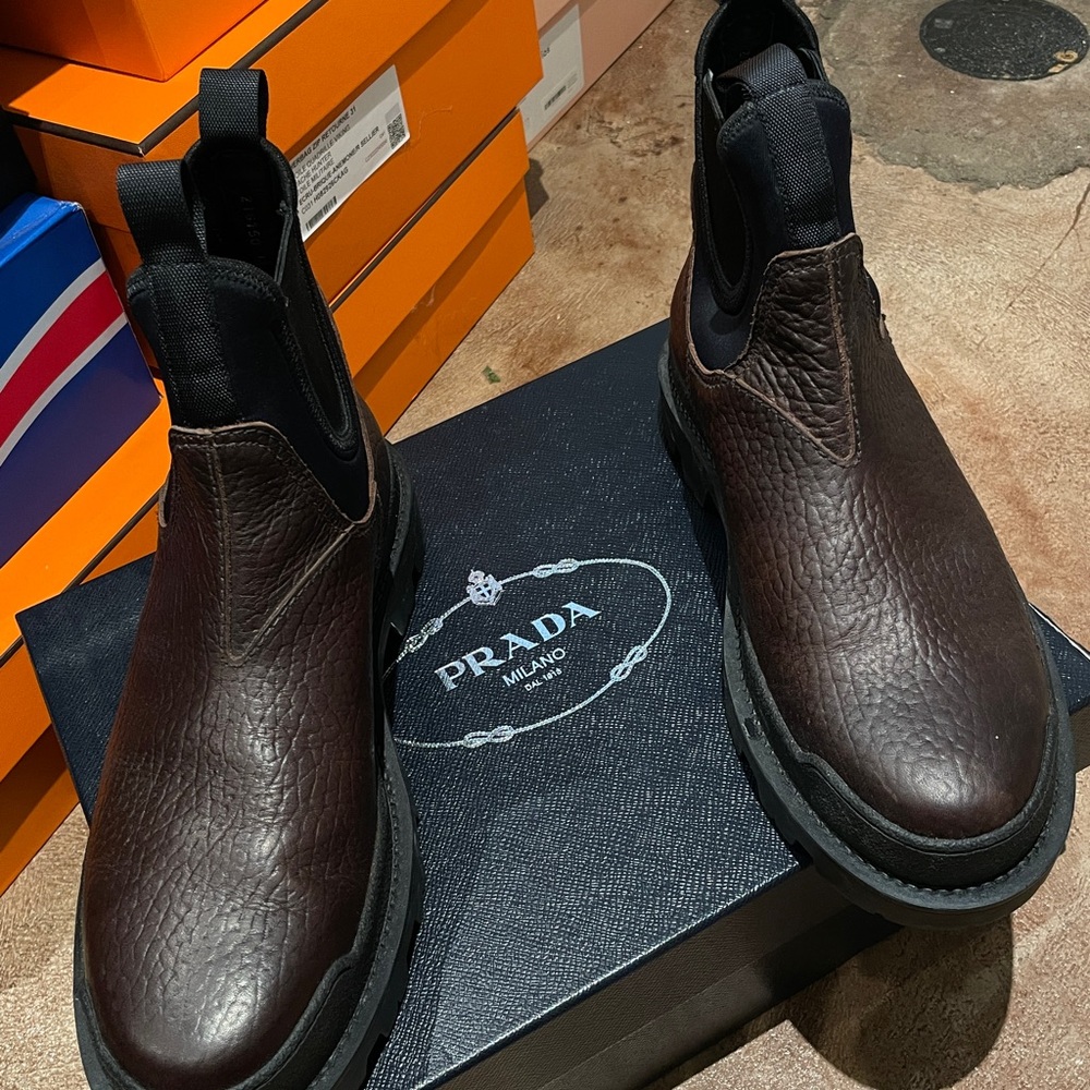 Prada Men's Brown Leather Boots size 9